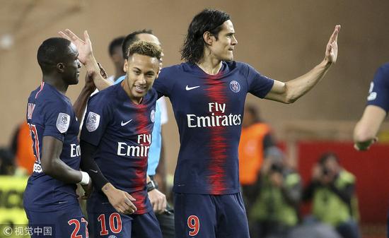 皇马1.5亿新星入选大名单！18岁天才中卫获首次征召，利物浦多特疯抢皇马死活不卖（18岁天才中卫首入皇马大名单：1.5亿新星遭利物浦、多特竞逐，皇马坚决留人）