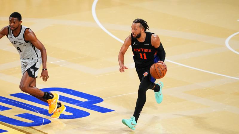 埃因霍温主帅：斯洛特会扭转局面，利物浦需要捏合优秀的球员（埃因霍温主帅：看好斯洛特力挽狂澜，利物浦需尽快磨合精英阵容）