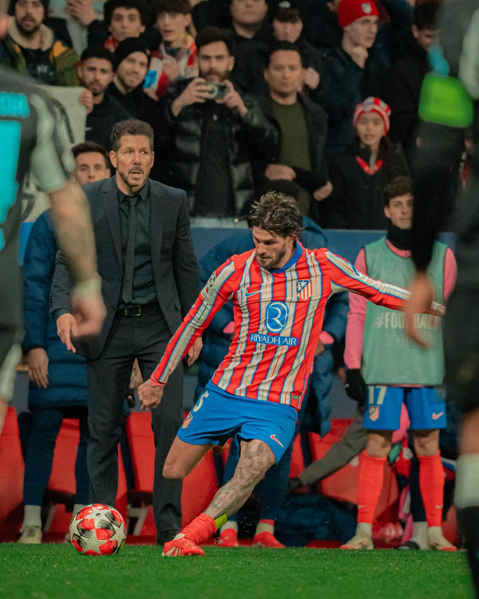 足球世界杯新晋黑马诞生，打法凶猛引世界关注